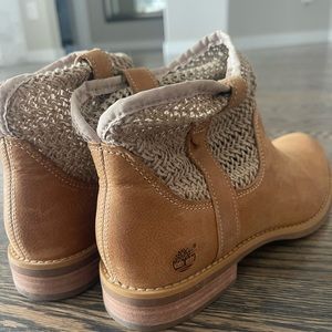 Women’s Timberland Size 9 booties